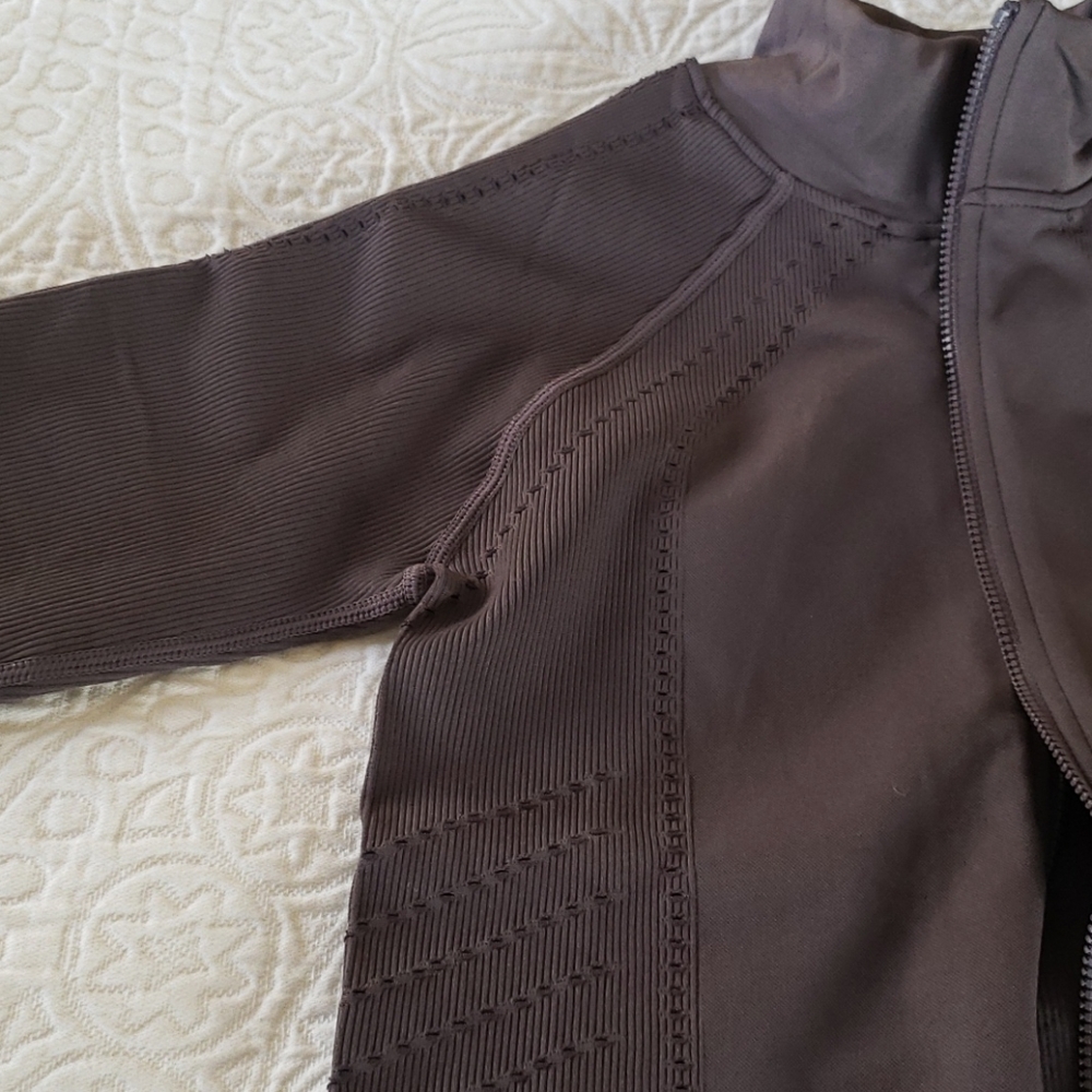 Fabletics jacket - Picture 7 of 11
